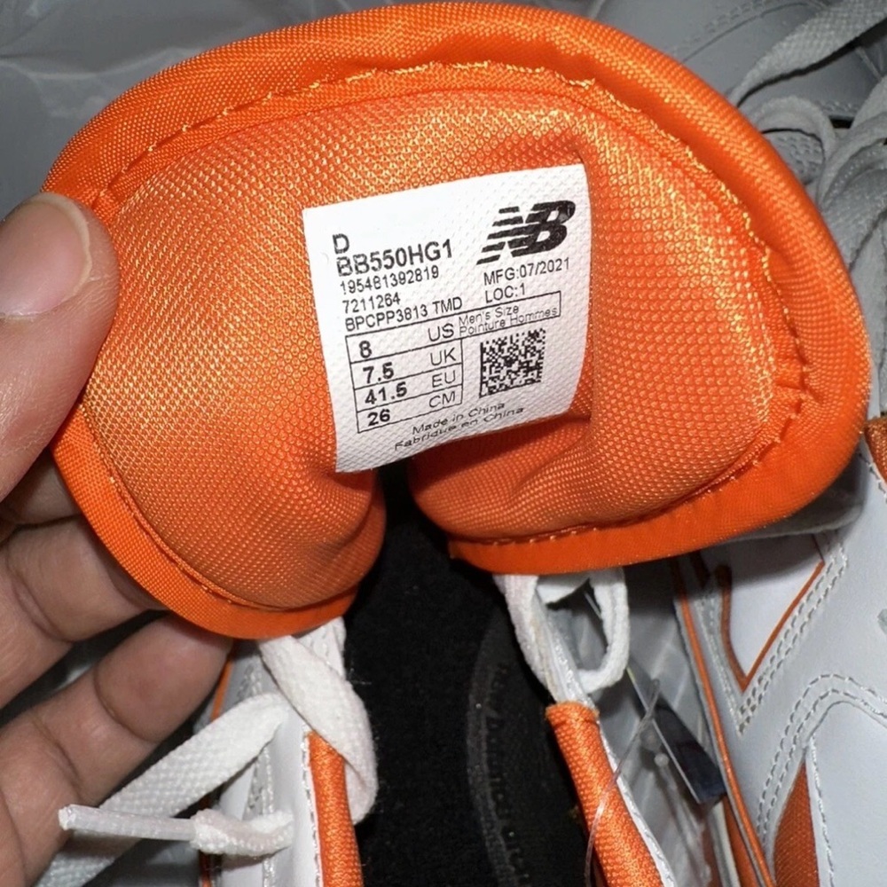 New Balance White & Orange 550 Low-Top Sneakers- No Box - Picture 4 of 4